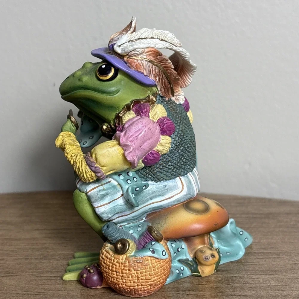 1997 Hamilton Collection Camelot Frogs REGAL TAILOR Steve Kehrli Series